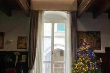 پانسیون Saint Patrick Guest House