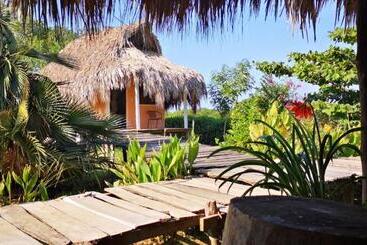 تختخواب و صبحانه Cabañas La Múcura