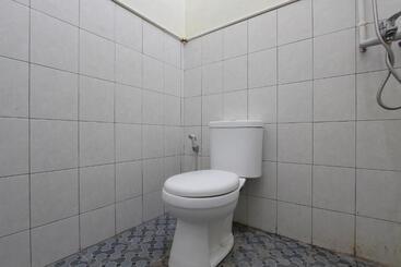 Szálloda Spot On 93245 Guest House Mulia Dua Syariah