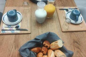 住宿加早餐  Les Goujatoux Chambre Sarlat