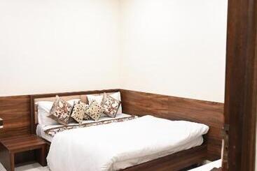 هتل Golden Paradise By Tag Your Trip Near Golden Temple