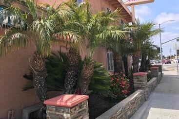 Flamingo Motel Oxnard