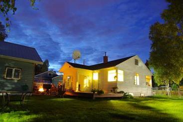 هتل 9th Ave Hostel