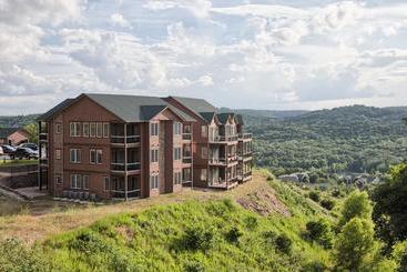هتل Cliffs Resort Table Rock Lake