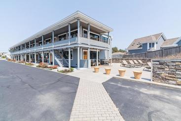هتل Lighthouse Suites At Pine Point