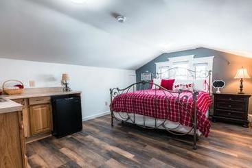 هتل Secret Garden Bed And Breakfast