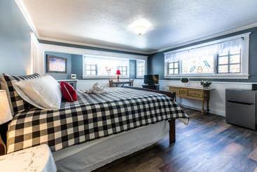 هتل Secret Garden Bed And Breakfast