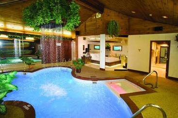 هتل Sybaris Pool Suites