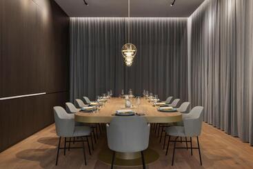 فندق Courtyard By Marriott Biel Bienne
