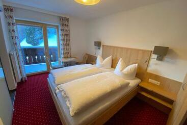 Bed and Breakfast Pension Kandaharblick