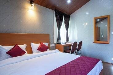 Отель Blossom Inn