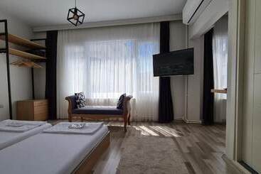 Aparthotel Social House