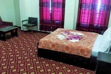 فندق Swat Inn