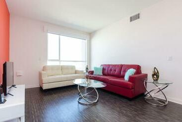 هتل Modern Apartment Rentals