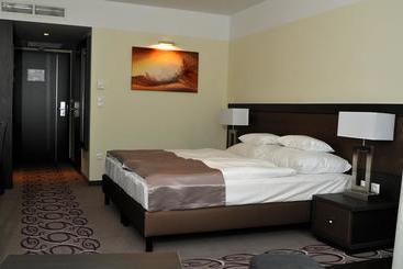 Отель Gunaras Resort Spa