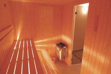 هتل Karolinka Guest House