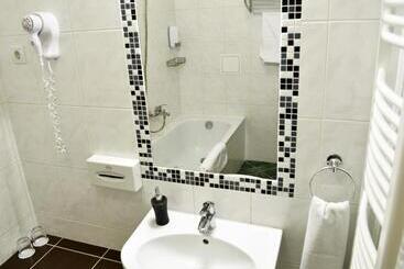 ホテル Liza Aqua & Conference