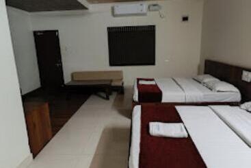 酒店 Lighthouse Beach Resort, Padu