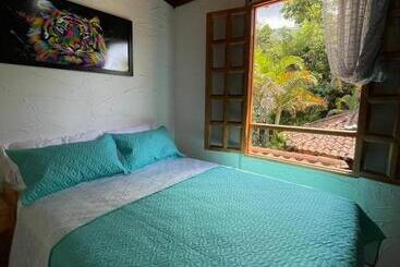 פנסיון Xplora Hostel