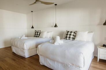 بنسيون Sur Mer Studio   Seaside Escape