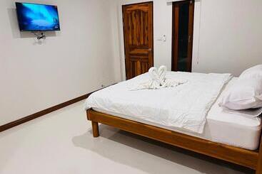 הוסטל Sisters Home ที่พักใกล้สวนพฤกษศาสตร์ ระยองแหลมแม่พิมพ์