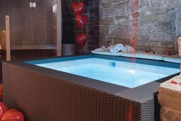 B&b Rhea Luxury