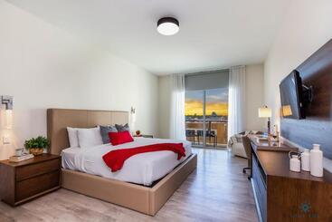 هتل آپارتمان Costa Hollywood Design