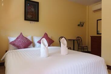 בית מלון כפרי Krajomsai Resort เจ้าของมุสลิมห้ามดื่มแอลกอฮอล์