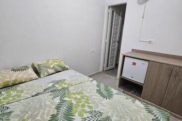 پانسیون Family House Cn