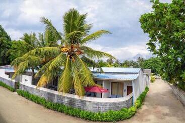 Pensão Madi Giri Guest House