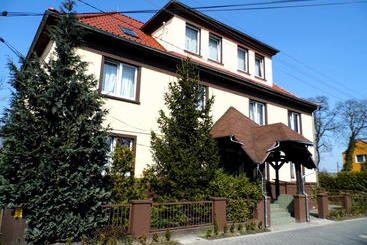 בית מלון כפרי Huzar