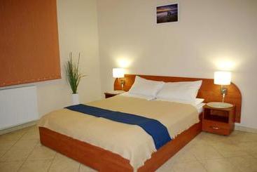 هتل Lago Apartamenty I Pokoje