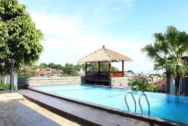 Otel The Rizen
