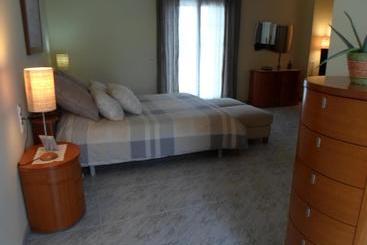 هتل Villa Savanna