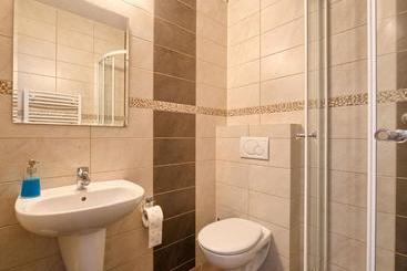 هتل Visitzakopane City Apartments