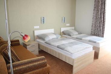 Meridian Thermal Hotel Akupunktúra és Természetgyógyászati Centrum