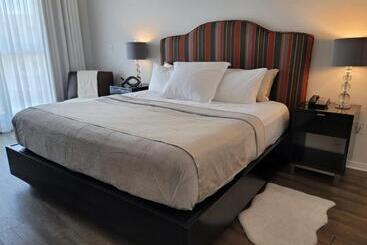 Апарт-отель Sunshine Suite