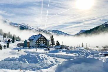 Отель Familien  Und Jugendgästehaus Schönfeld