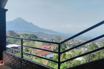 ホテル Villa Raung Indah Tretes