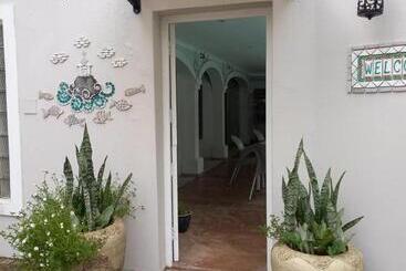 Пансион Royal Palm Suite, Villa Roc Guesthouse, Salt Rock Ballito, Solar Power