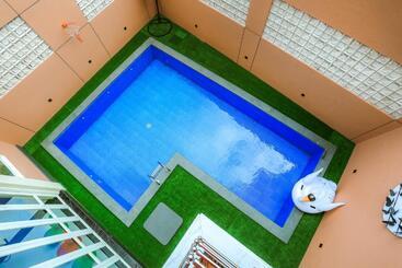 The Horizontal Hotel Pacitan
