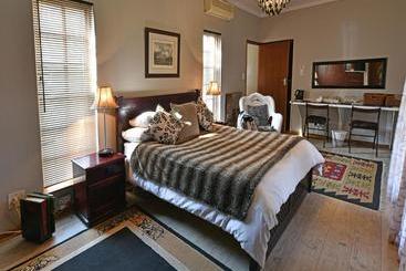 تختخواب و صبحانه Bloemstantia Guest House