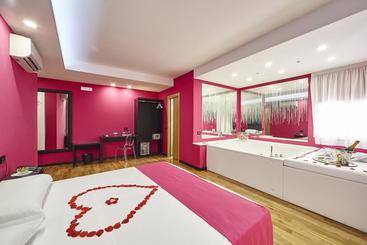 هتل Style Caserta