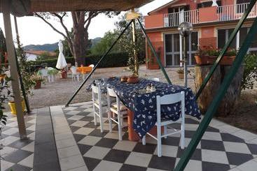 پانسیون Casale Grandangolo