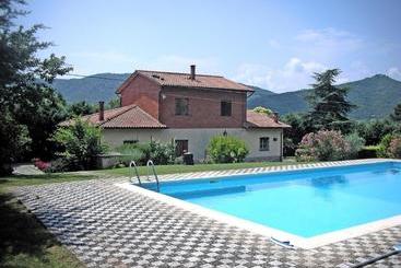 Villa Mimosa