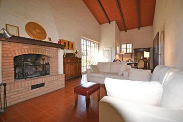 Villa Mimosa