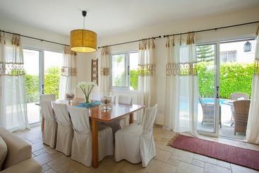 Villa Skyros