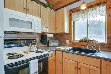 Сельский дом Peaceful Alma Cabin Rental: 13 Mi To Breckenridge!