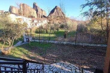 بنسيون Kastraki House With A View