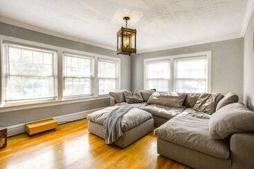 کلبه Spacious New Jersey Home: Pool & Fire Pit!